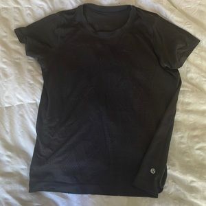 Lulu lemon shirt